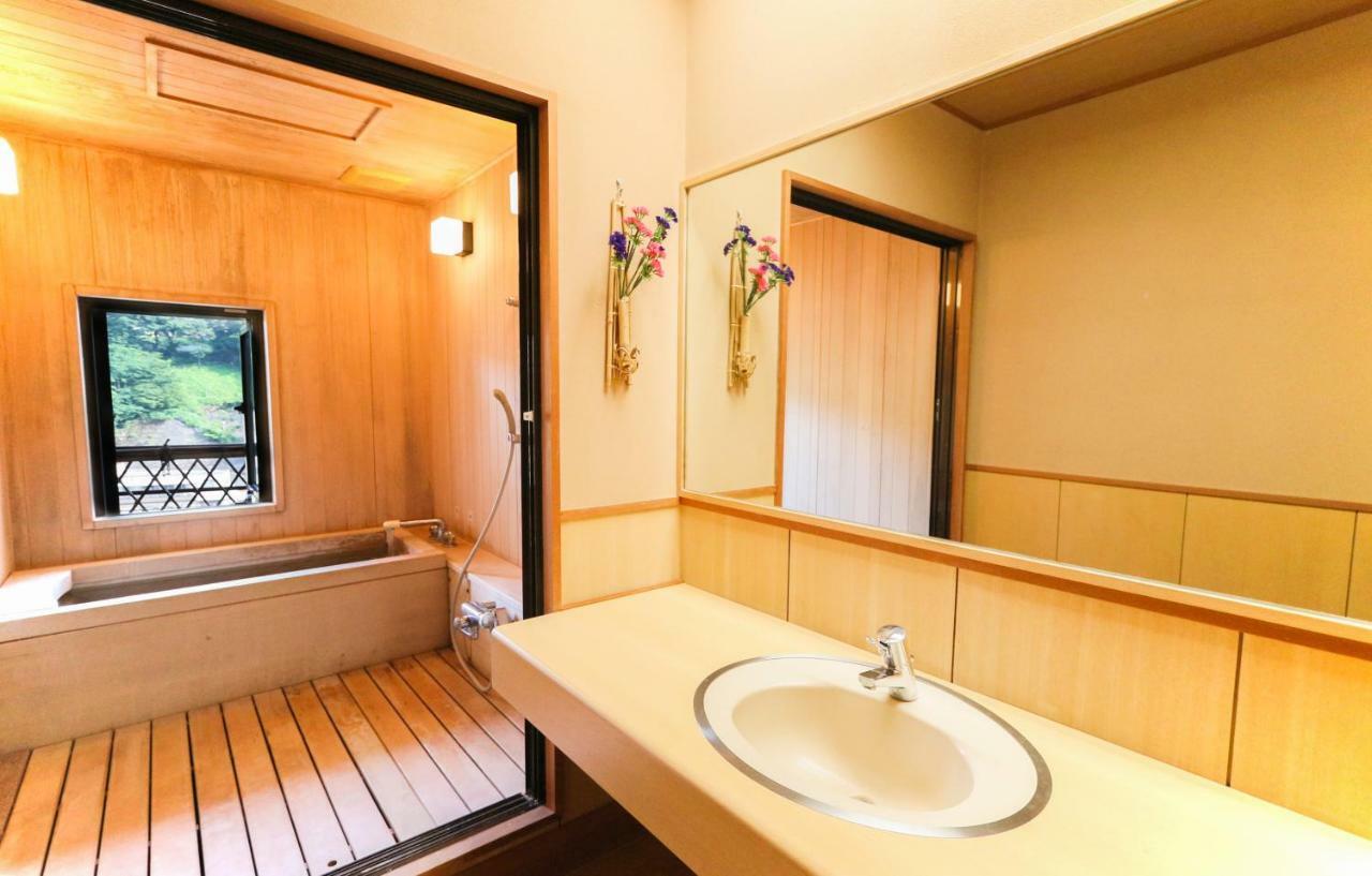 土湯温泉 やすらぎの宿 向瀧旅館 후쿠시마 외부 사진